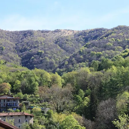 Le Magnolie Oda ve Kahvaltı Faggeto Lario